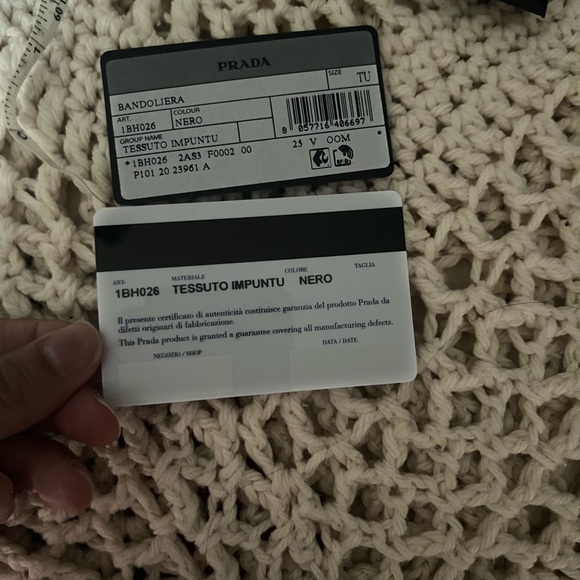 Prada bag - Picture 8 of 11